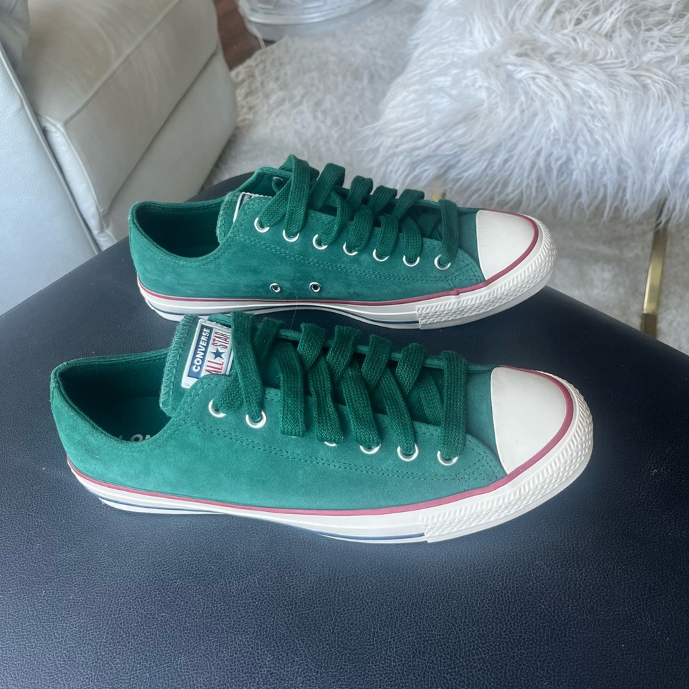Converse Men's sz 11.5 women sz 13.5 Forest Green Suede Look Sneakers - Picture 2 of 10
